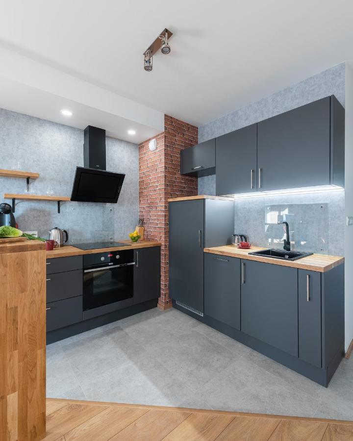 P&O Serviced Apartments Group Komputerowa วอร์ซอ ภายนอก รูปภาพ